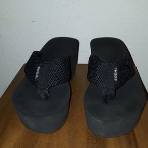 3 inch platform flip flops